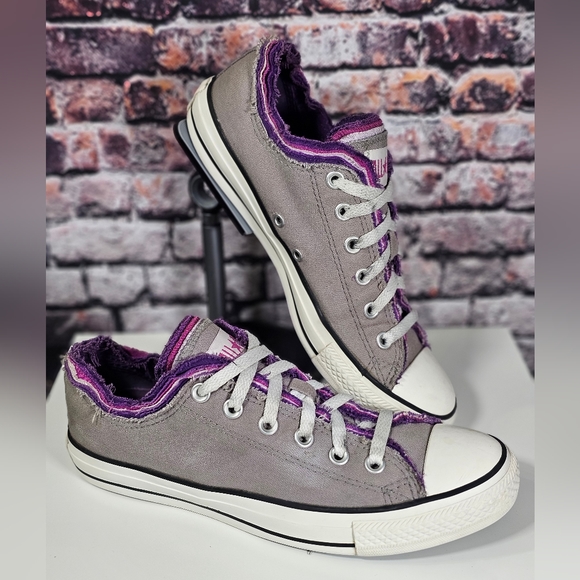 Converse Shoes - Converse Chuck Taylor all-star lows "5 tongue"!